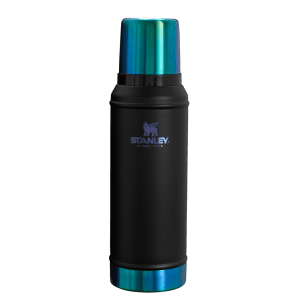 Stanley - Canada, The Black Chroma Classic Legendary Bottle | 1.0 QT | 0.94 L