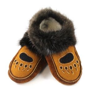 Indigenous Market, Anne Bell Mens 8 Moccasins