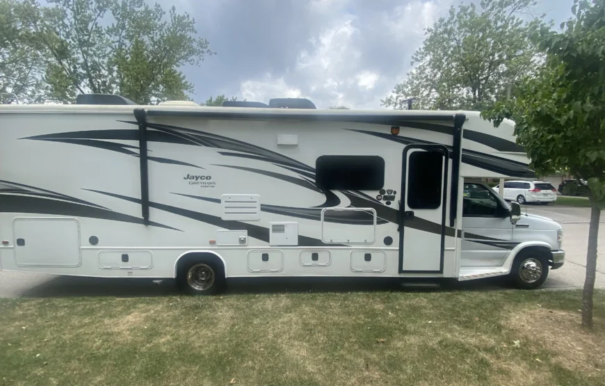 Horseback Riding & Nature Escape from Toronto RV-Motorhome Tour