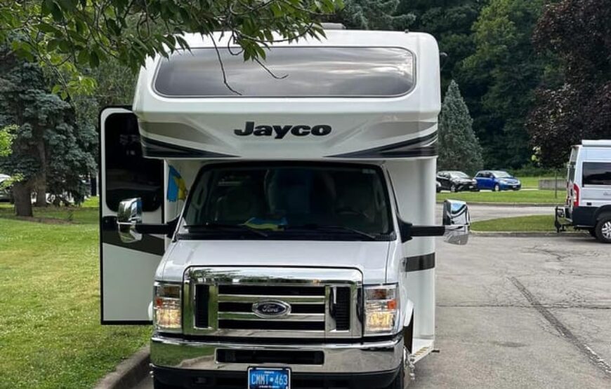 Toronto to Niagara Falls RV-Motorhome Tour with Driver-2Go