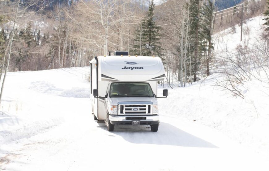 Winter Camping Adventure in Muskoka: Northern Lights Escape RV-Motorhome Tour