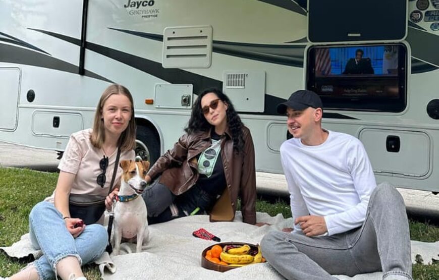 Toronto to Niagara Falls RV-Motorhome Tour with Driver-2Go