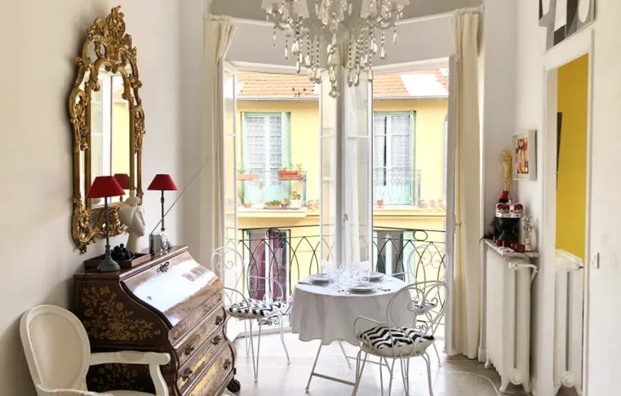 Lovely Parisian