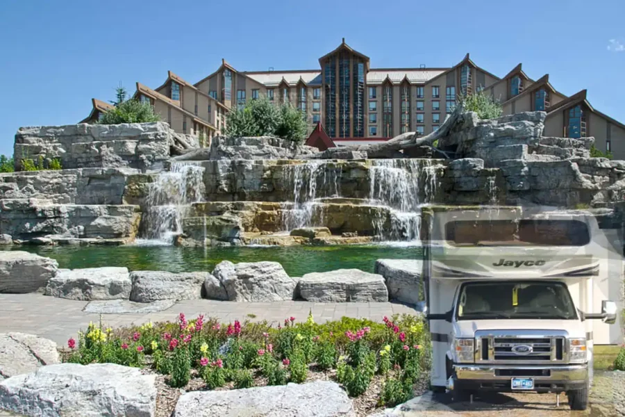 VIP Casino Rama RV Tour from Toronto (With Private Driver)