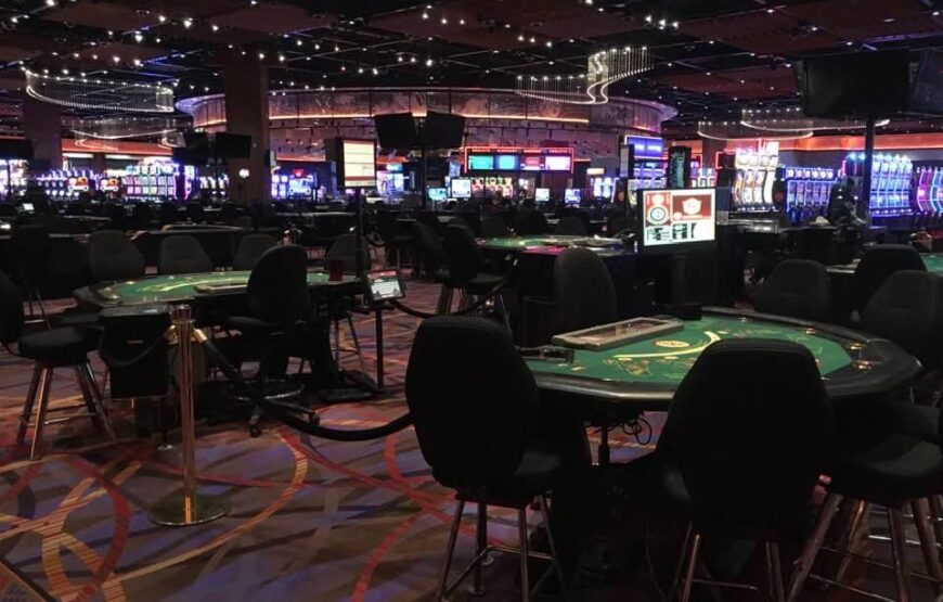 VIP Casino Rama RV Tour from Toronto (With Private Driver)