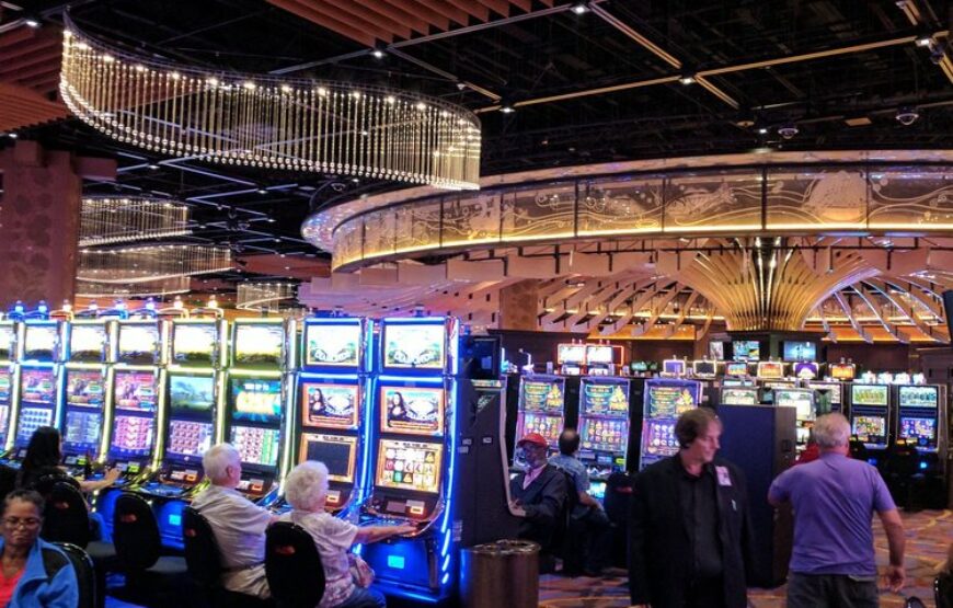 VIP Casino Rama RV Tour from Toronto (With Private Driver)
