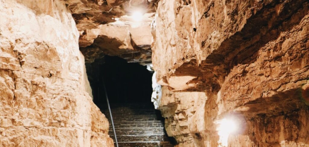 tyendinaga cavern and caves