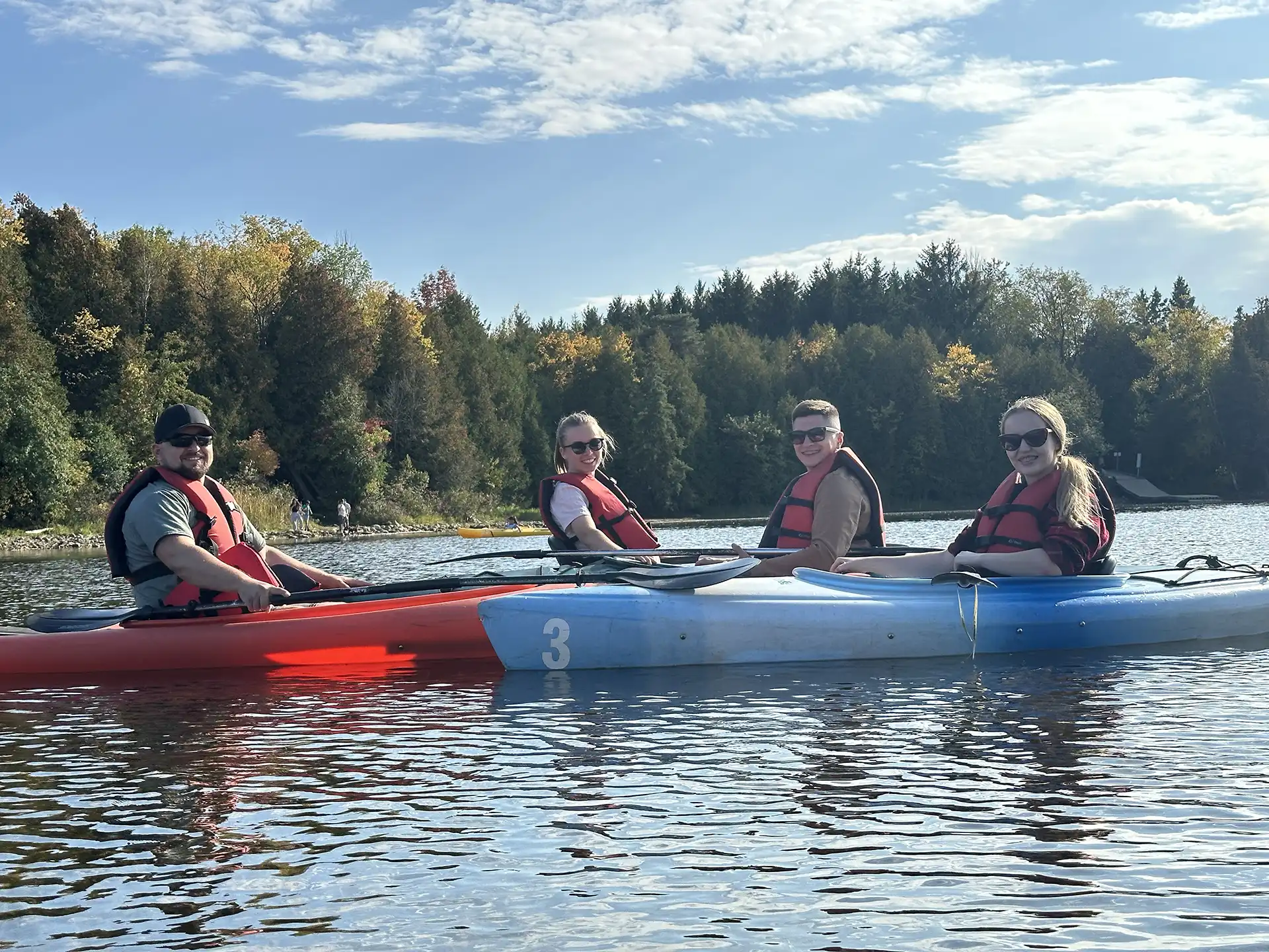 Kayaking tour on Island Lake from Toronto on RV - Motorhome