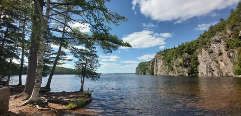 Lakeside Camping in Ontario: A Perfect Escape into Nature