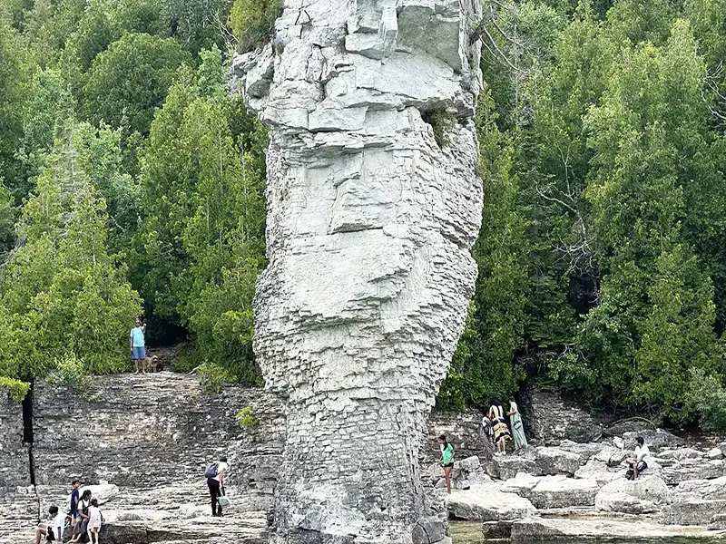 Tour on Flowerpot Island from Toronto RV-Motorhome Tour