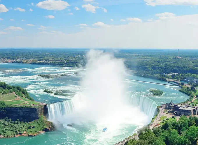 Toronto to Niagara Falls RV-Motorhome Tour