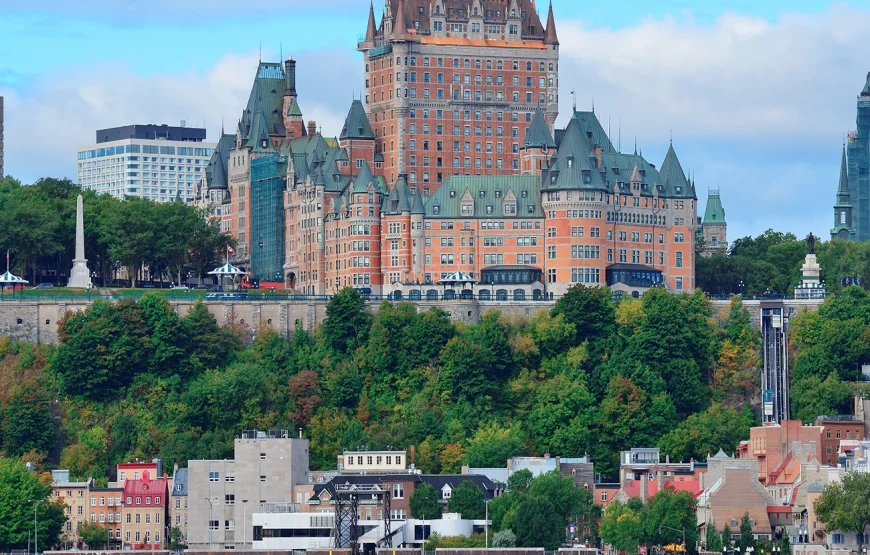 Explore Quebec and Ontario: 5-Day RV-Motorhome Tour Whale Watching Adventure