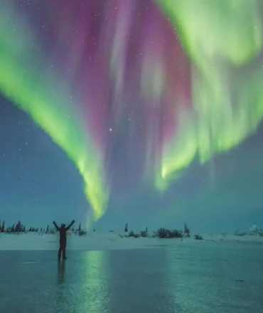 Discover the best spots, tips, and timing to see the Northern Lights in Manitoba. Plan your adventure and experience this natural wonder firsthand!