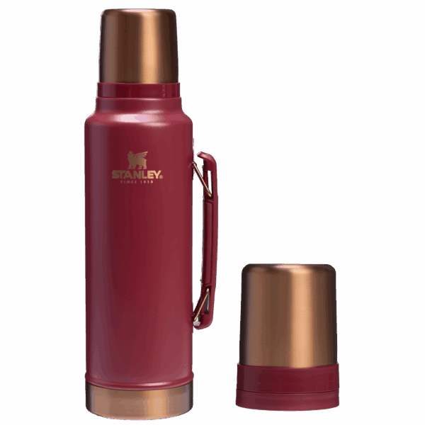 Stanley - Canada, The Holiday Legendary Classic Bottle w/Buddy Cups &verbar; 1.5 QT/8 OZ &verbar;  1.4 L / 0.2L