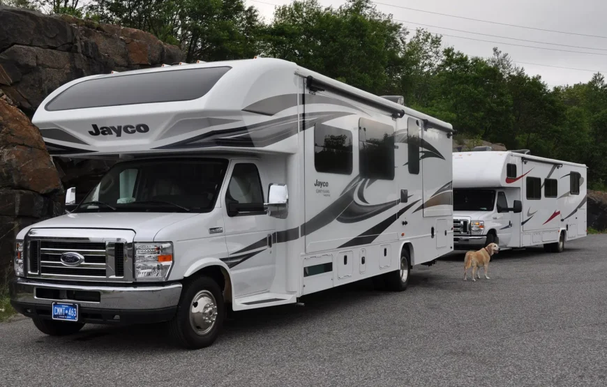 From Toronto: Thousand Islands RV – Motorhome Tour with Driver-2Go