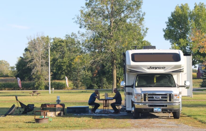 RV-Motorhome Tour to Wasaga Beach from Toronto